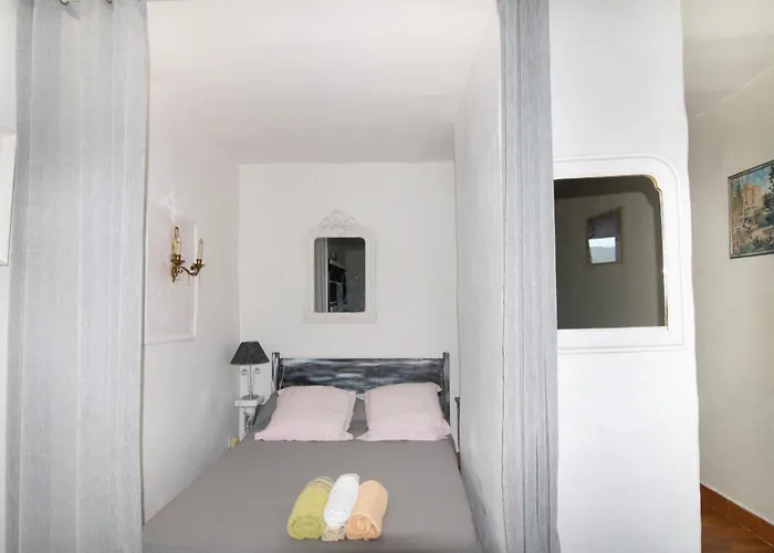 Pieds Dans L'eau דירה *